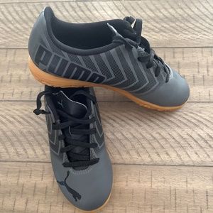 Puma Youth indoor soccer shoes